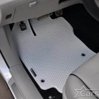 Автомобильные коврики EVA на Toyota Venza (2008-2012)